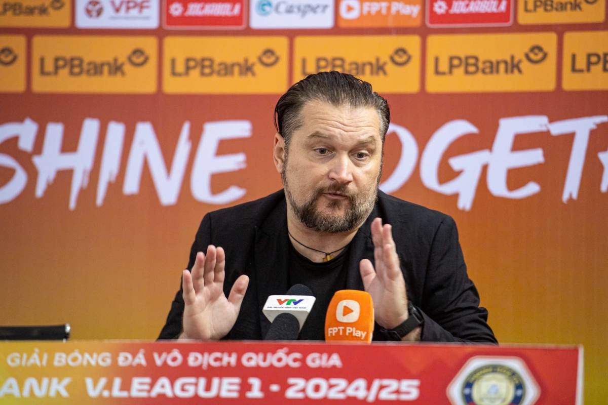 CLB Thanh Hóa nói không với HLV nội kế nhiệm ông Velizar Popov